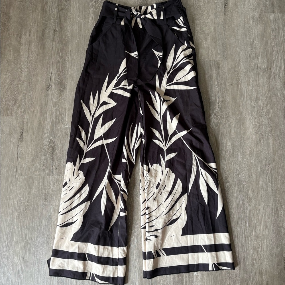 Black and White Leaf Print Women's Pants